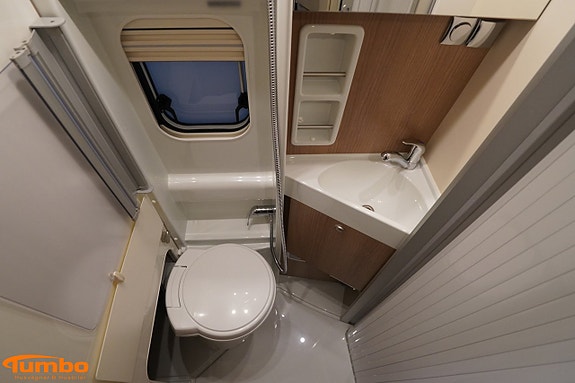 Malibu VAN 640 LE RB GT skyview Pop up Automat 9G 180hk 14 of 21