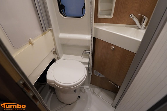 Malibu VAN 640 LE RB GT skyview Pop up Automat 9G 180hk 13 of 21