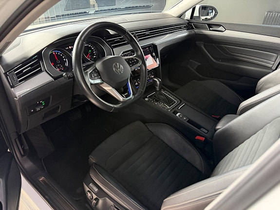 Volkswagen Passat 6 of 14
