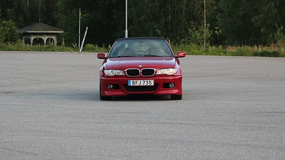 BMW 330Ci 3 of 5