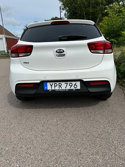 Kia Rio 3 of 5