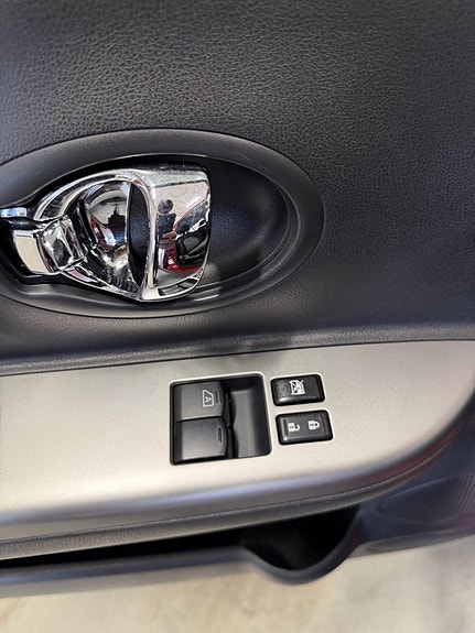 Nissan Micra 17 of 20