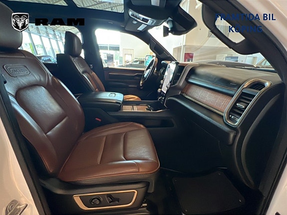 Dodge RAM 1500 15 of 19