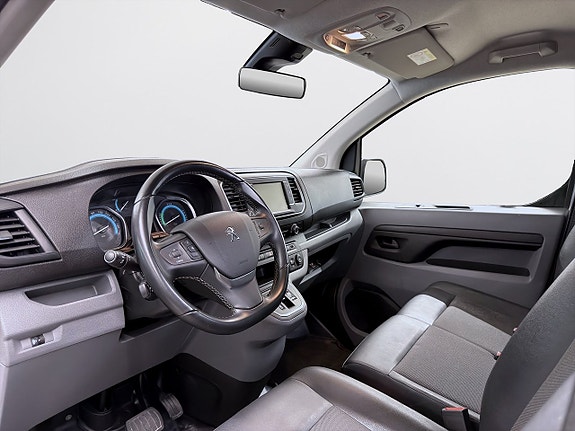 Peugeot e-Expert 12 of 15
