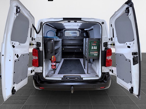 Peugeot e-Expert 9 of 15