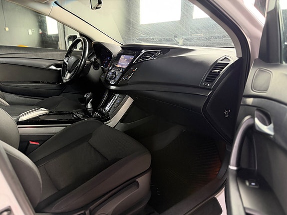Hyundai i40 9 of 15