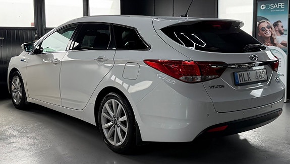 Hyundai i40 3 of 5