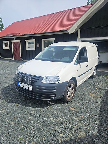 Volkswagen Caddy Maxi 2 of 5