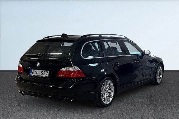 BMW 520i 5 of 5