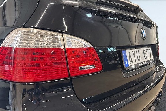 BMW 520i 11 of 17
