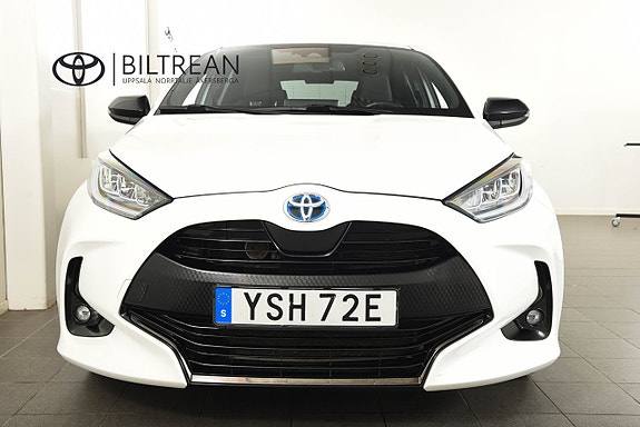 Toyota Yaris 5 of 17