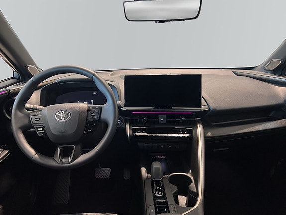 Toyota C-HR 8 of 27