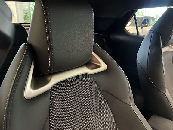 Toyota C-HR 23 of 27
