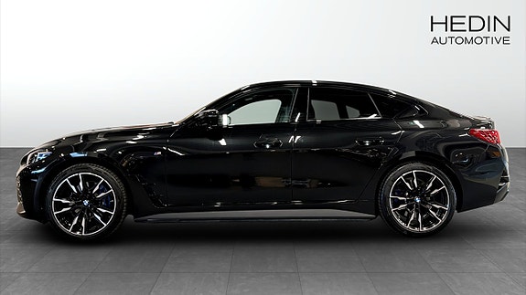 BMW i4 6 of 14
