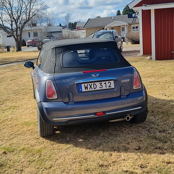 MINI Cooper 4 of 5