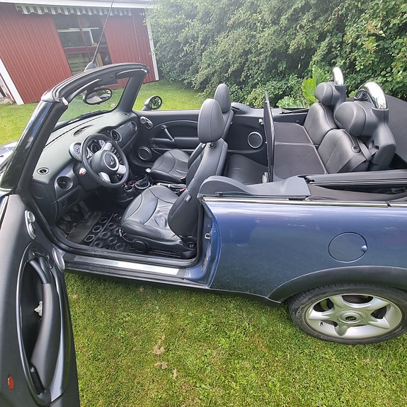 MINI Cooper 3 of 5