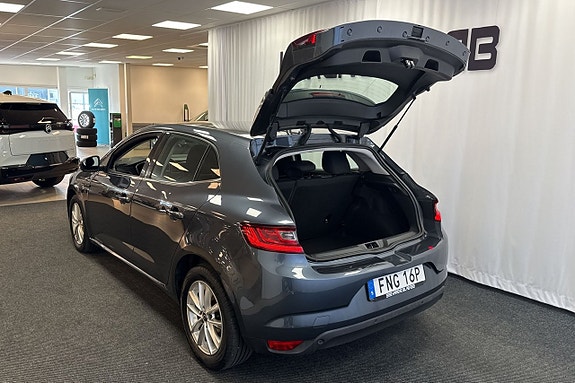 Renault Megane 5 of 9
