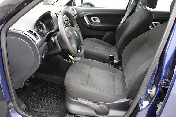 Skoda Fabia 6 of 12