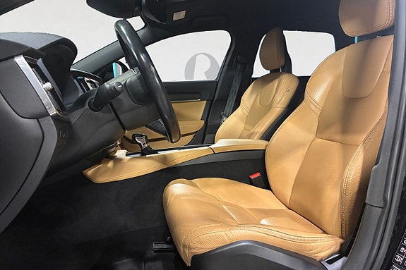 Volvo V90 Cross Country 3 of 5