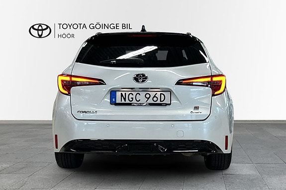 Toyota Corolla 4 of 9