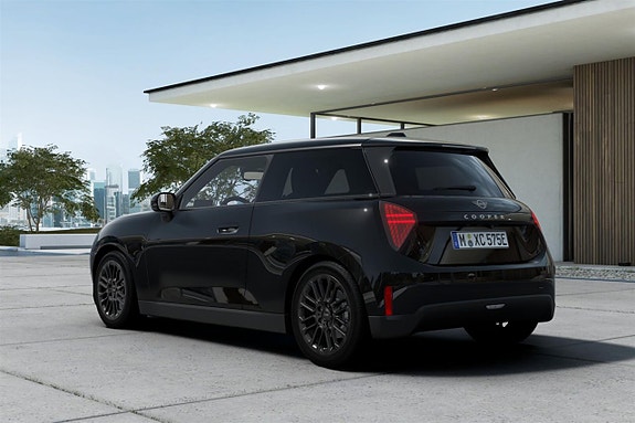 MINI Cooper E 4 of 5