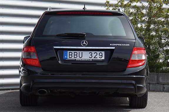 Mercedes-Benz C180 10 of 24