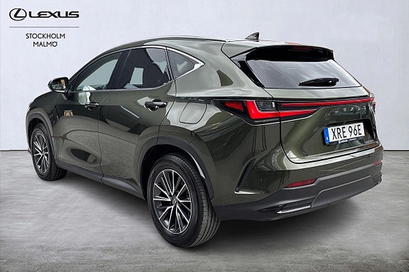 Lexus NX450h+ 3 of 5