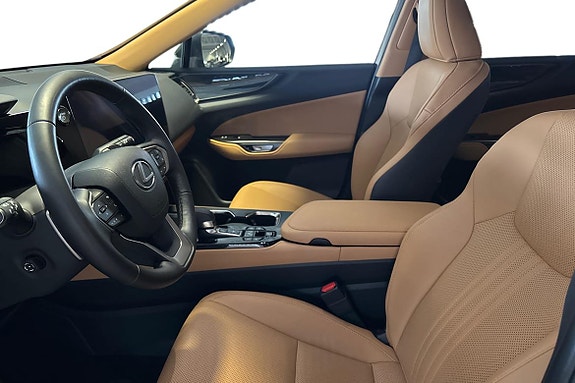 Lexus NX450h+ 7 of 20