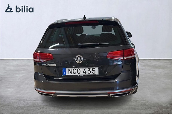 Volkswagen Passat Alltrack 5 of 5