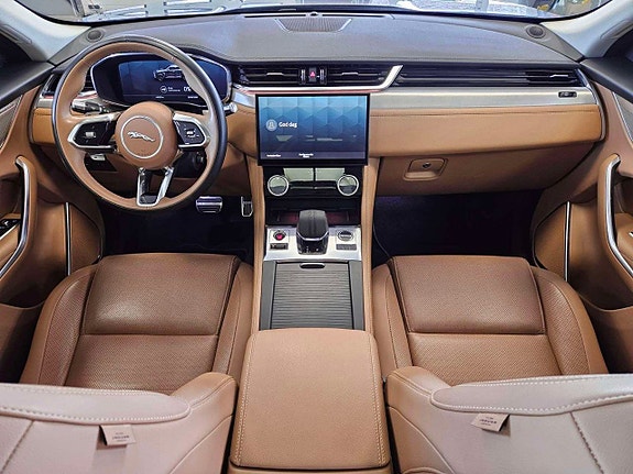 Jaguar F-PACE 7 of 24