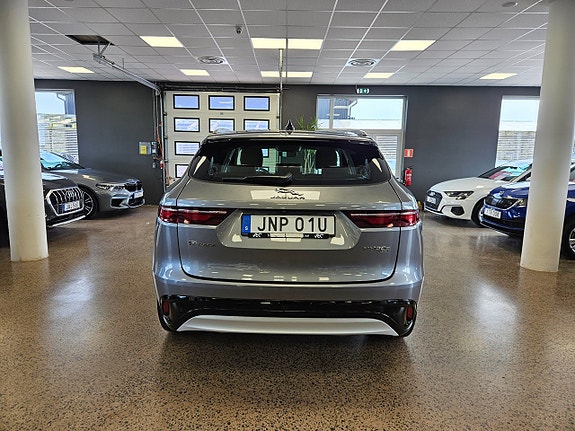 Jaguar F-PACE 5 of 24