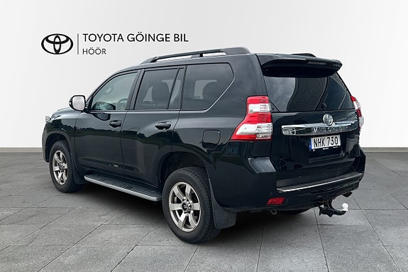 Toyota Land Cruiser 2 of 5