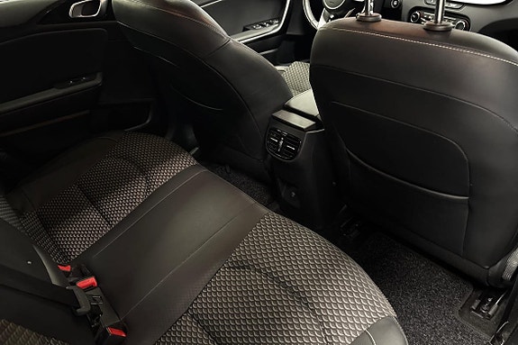 Kia Ceed 11 of 19