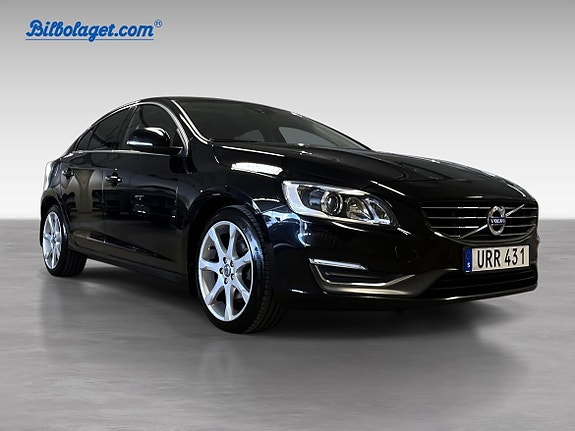 Volvo S60 3 of 5