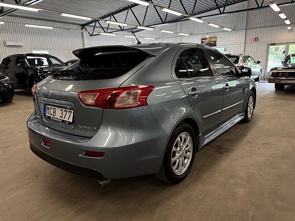 Mitsubishi Lancer 4 of 5