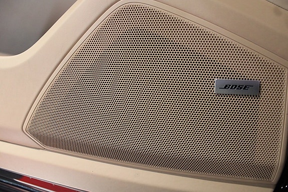 Porsche Cayenne 9 of 25