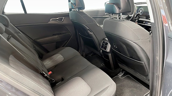 Kia Sportage 5 of 12
