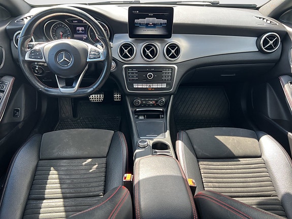 Mercedes-Benz CLA220 d 11 of 16