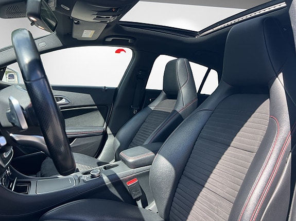 Mercedes-Benz CLA220 d 9 of 16