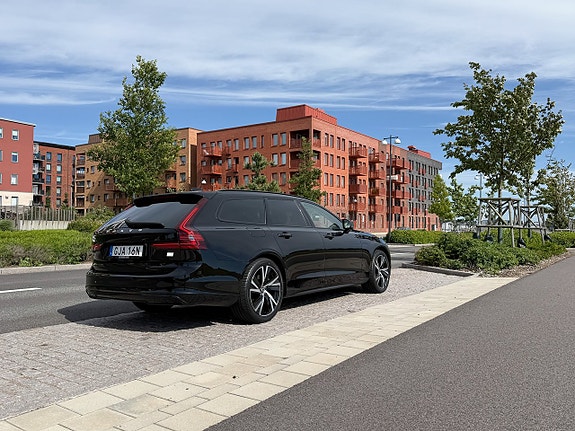 Volvo V90 3 of 10