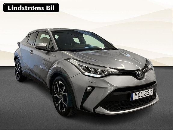 Toyota C-HR 3 of 5