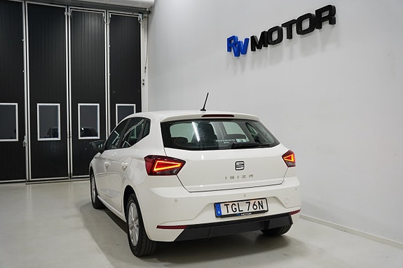Seat Ibiza 4 of 5