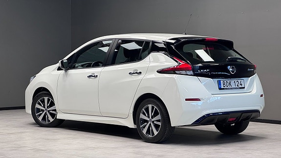 Nissan Leaf 16 of 20