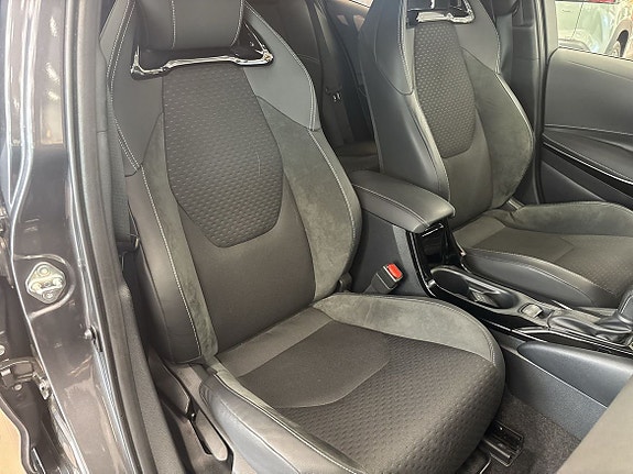 Toyota Corolla 13 of 17