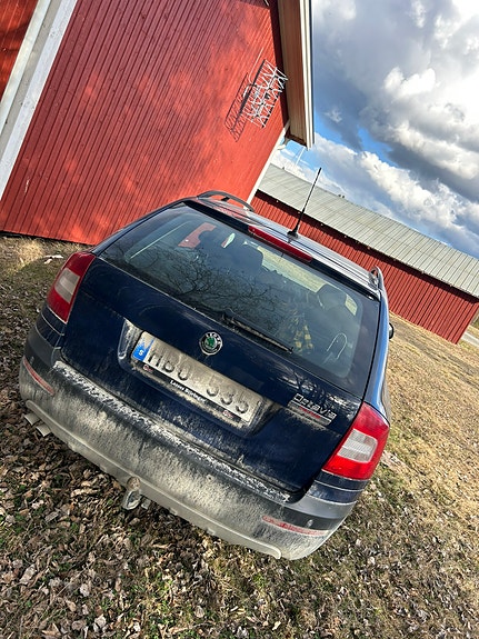 Skoda Octavia Scout 4 of 4