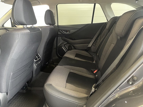 Subaru Outback 7 of 12