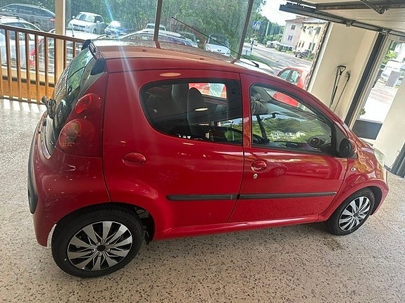 Peugeot 107 8 of 20