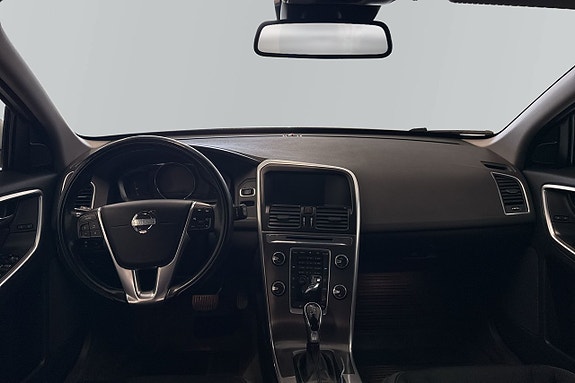 Volvo XC60 4 of 5