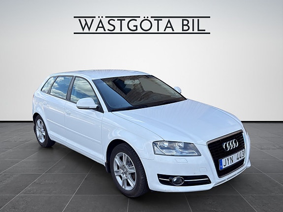 Audi A3 8 of 16