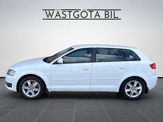 Audi A3 3 of 5